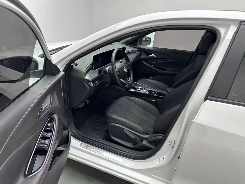 Buick Verano — миниатюра 5
