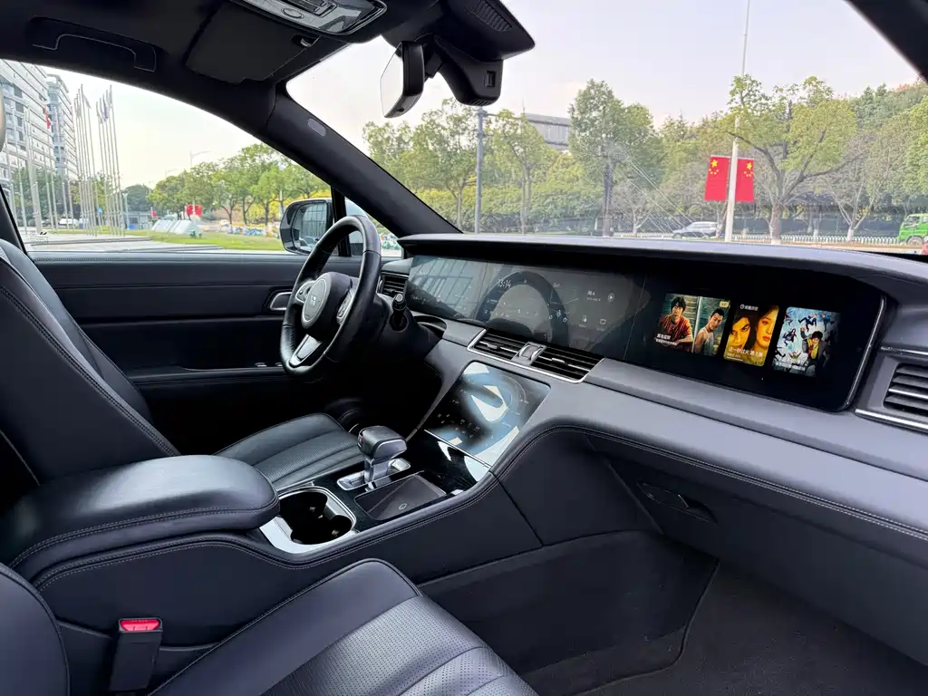 Li Auto Li ONE — миниатюра 11