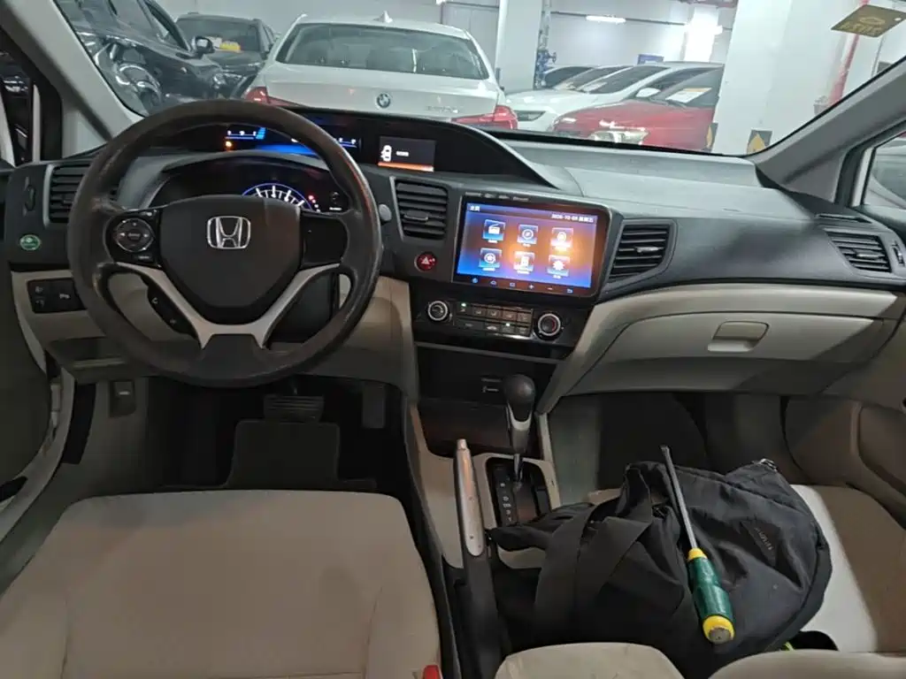 Honda Civic — миниатюра 10