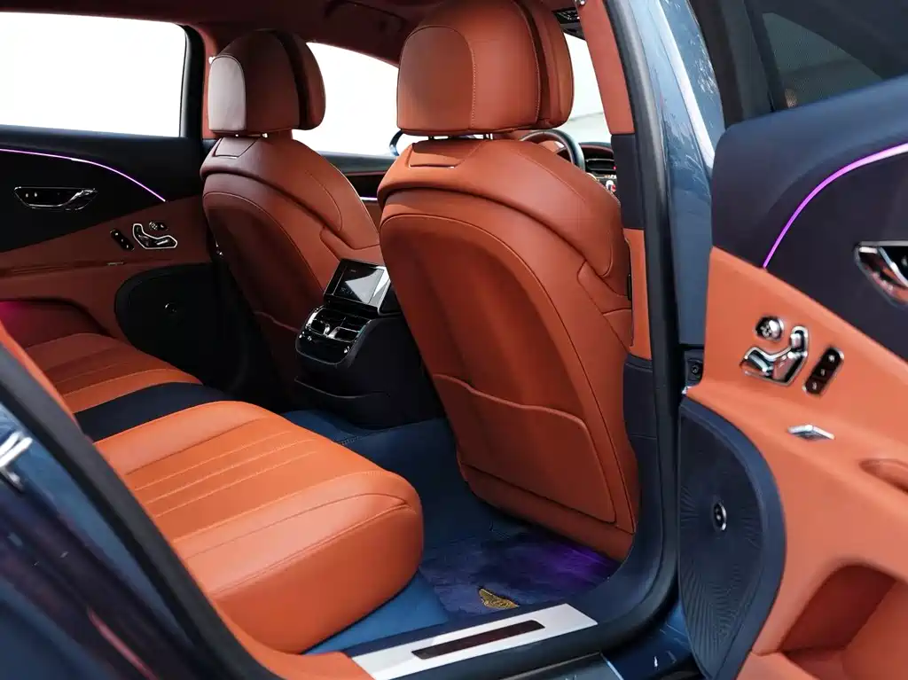Bentley Flying Spur — миниатюра 21
