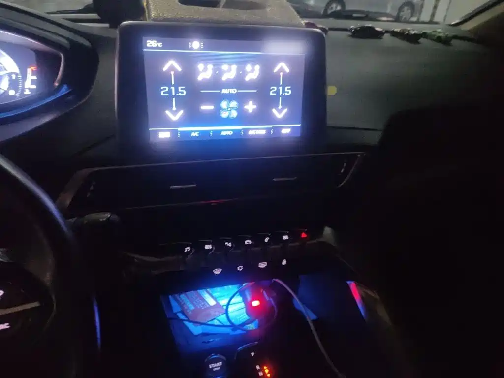 Peugeot 4008 — миниатюра 6