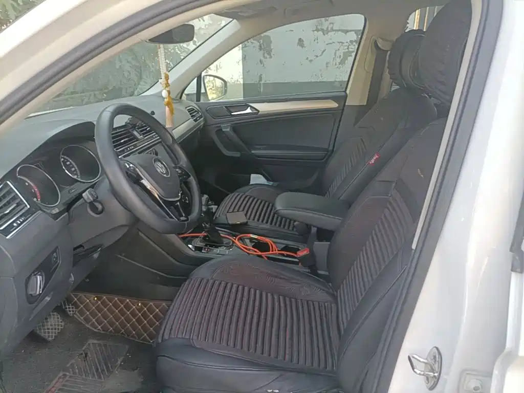 Volkswagen Tiguan L — миниатюра 15