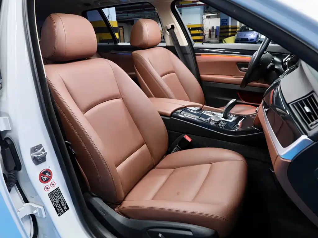 BMW 5 Series (Import) 520i Touring Edition, фото 10