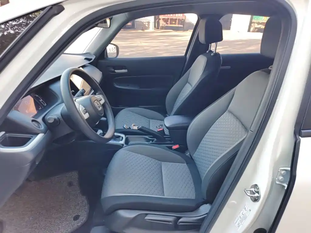 Honda Fit — миниатюра 15