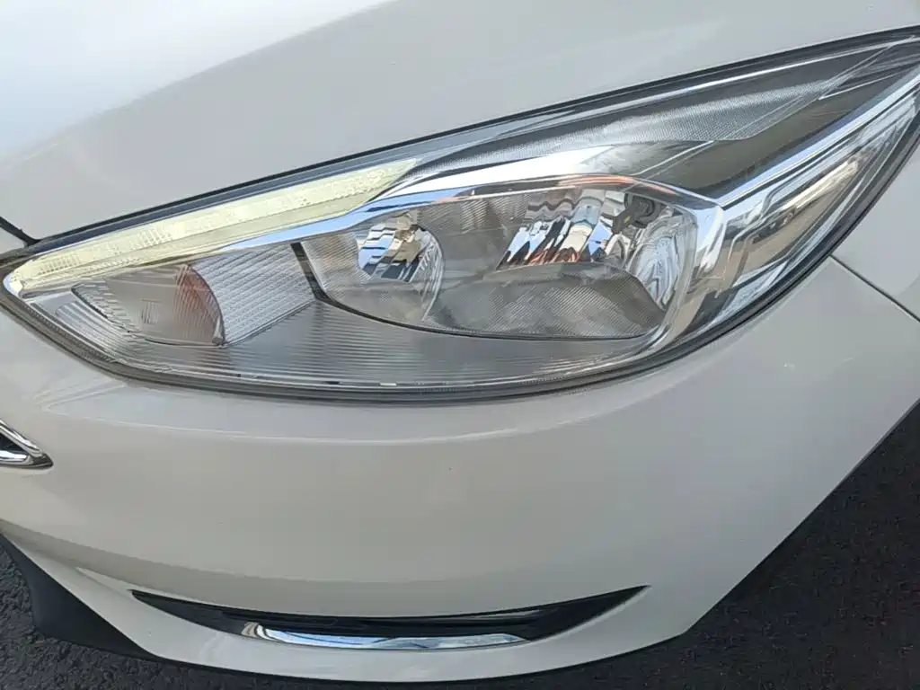 Ford Focus — миниатюра 24
