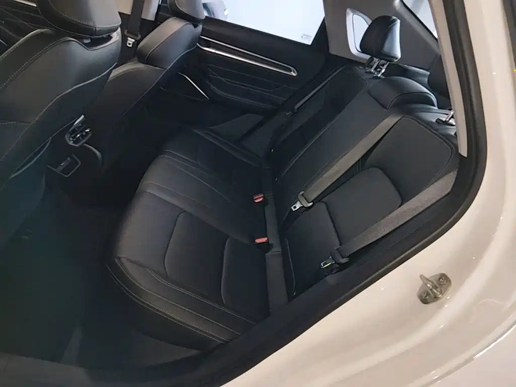 Geely Emgrand — миниатюра 17