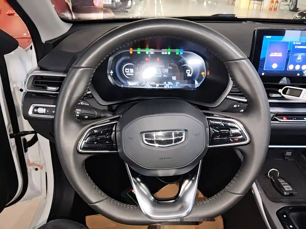 Geely Emgrand — миниатюра 11