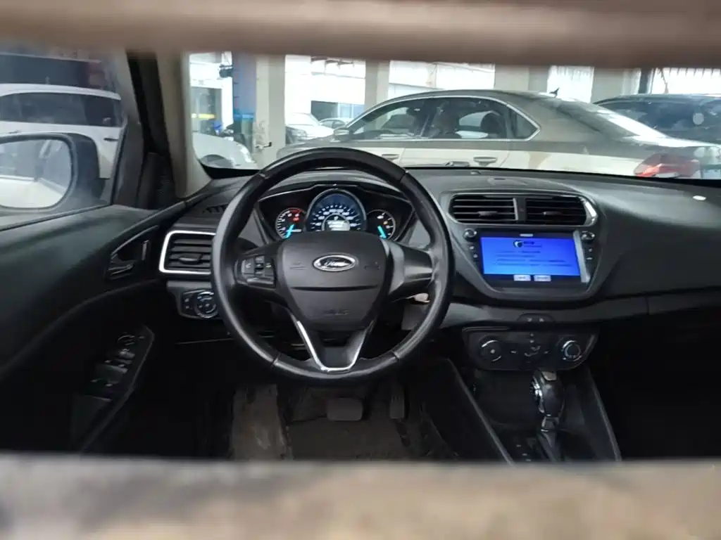 Ford Escort — миниатюра 11