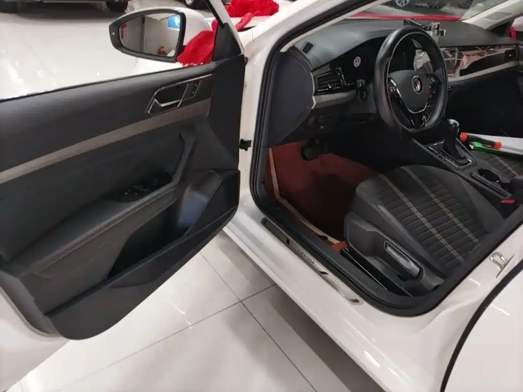 Volkswagen Lavida — миниатюра 16