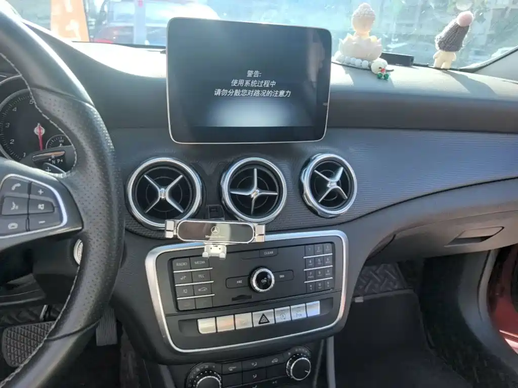Mercedes-Benz GLA — миниатюра 13