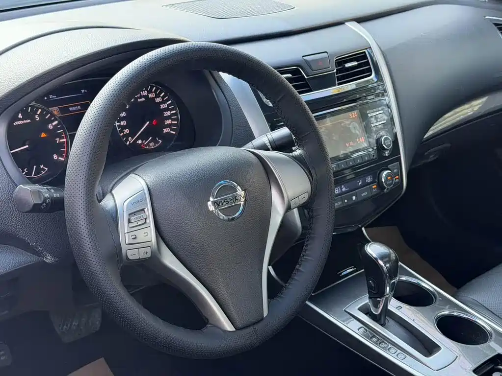 Nissan Teana — миниатюра 7