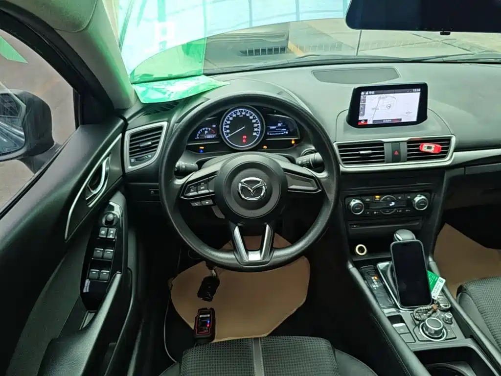 Mazda 3 Axela — миниатюра 11