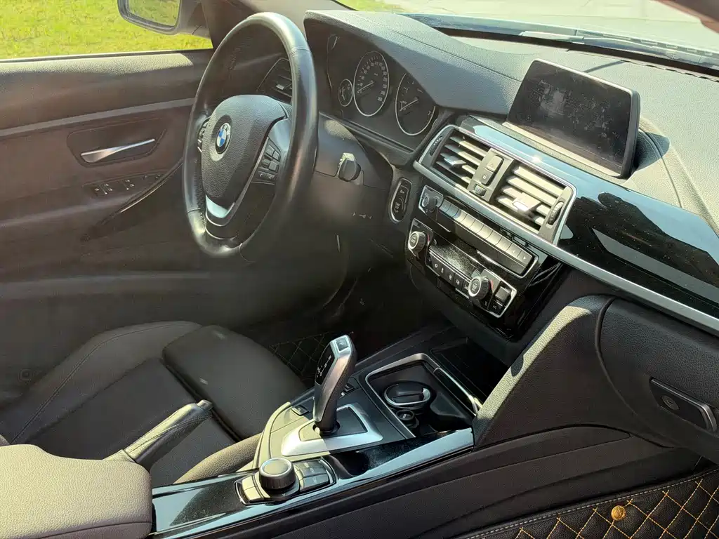 BMW 3 Series — миниатюра 17