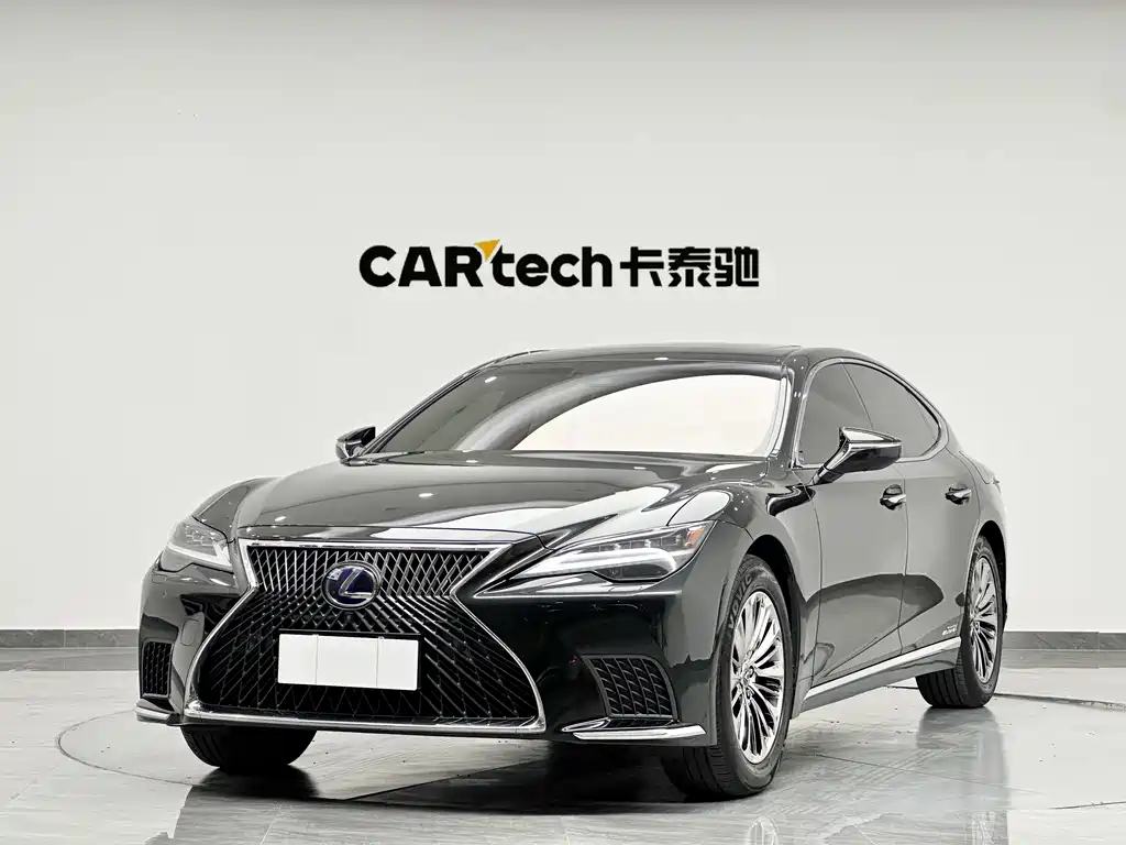 Lexus LS 2022