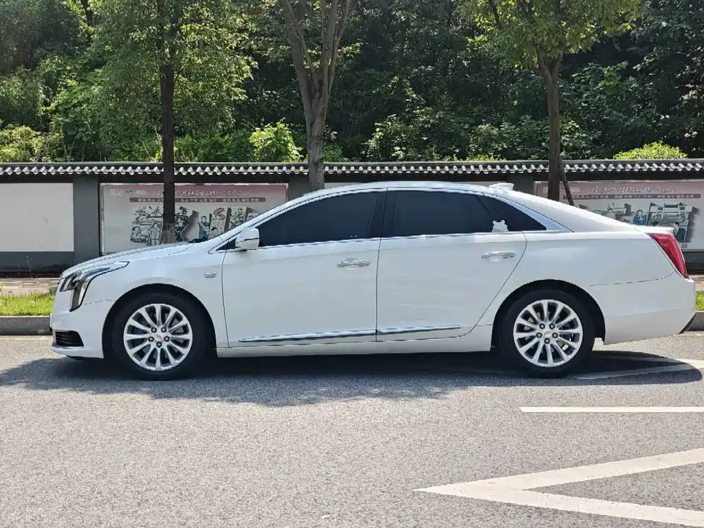 Cadillac XTS — миниатюра 14