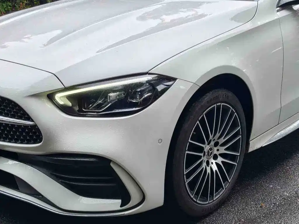 Mercedes-Benz C-Class — миниатюра 3