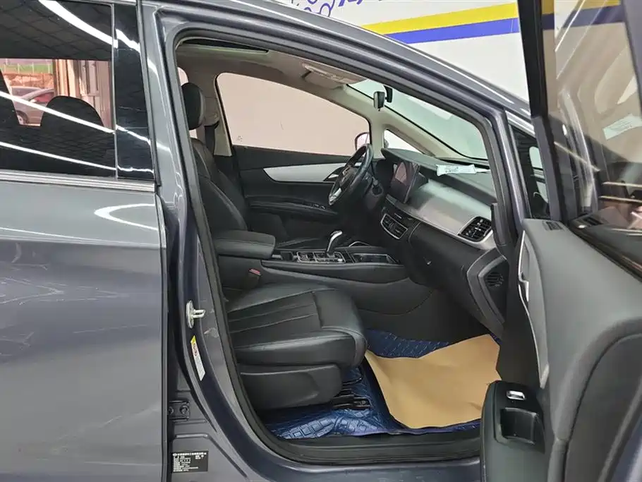 BYD Song MAX MAX 2021 1.5T AT Luxury 7 мест