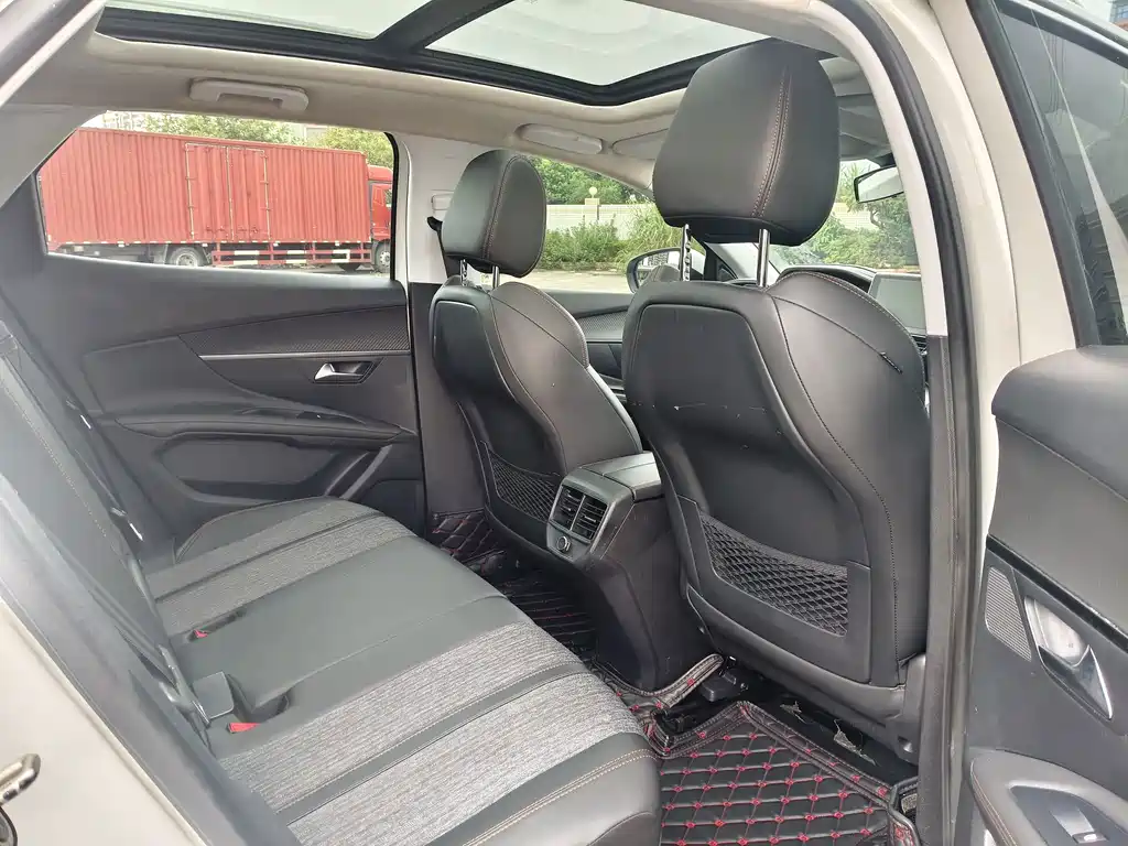 Peugeot 4008 — миниатюра 11