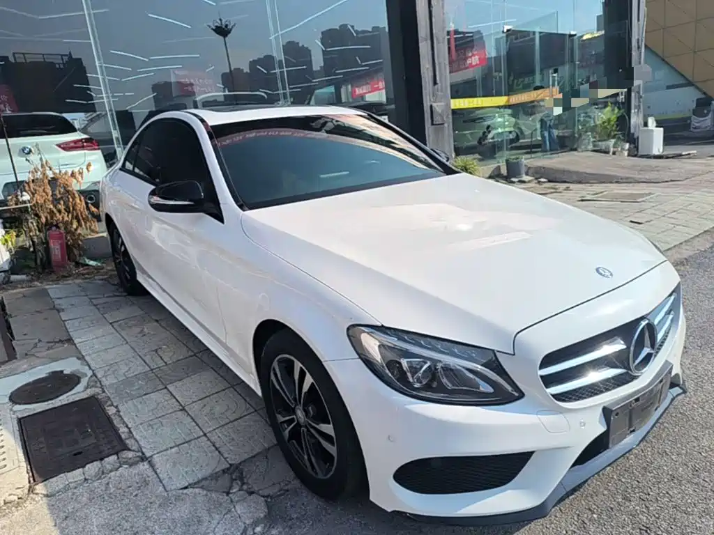 Mercedes-Benz C-Class — миниатюра 4