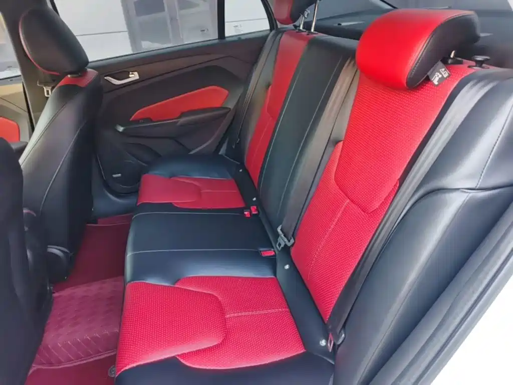 Chery Arrizo 5 — миниатюра 17