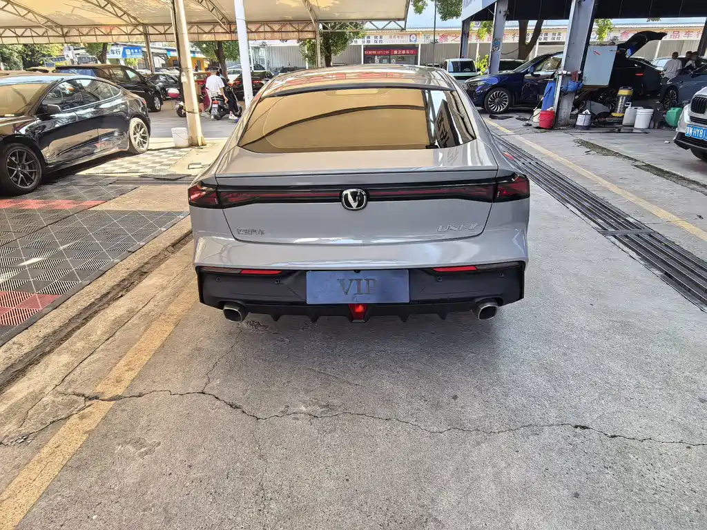 Changan UNI-V — миниатюра 11