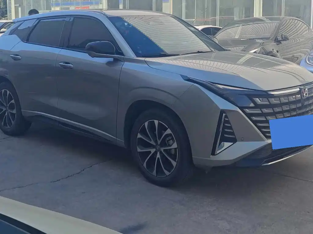 Changan UNI-Z New Energy — миниатюра 3