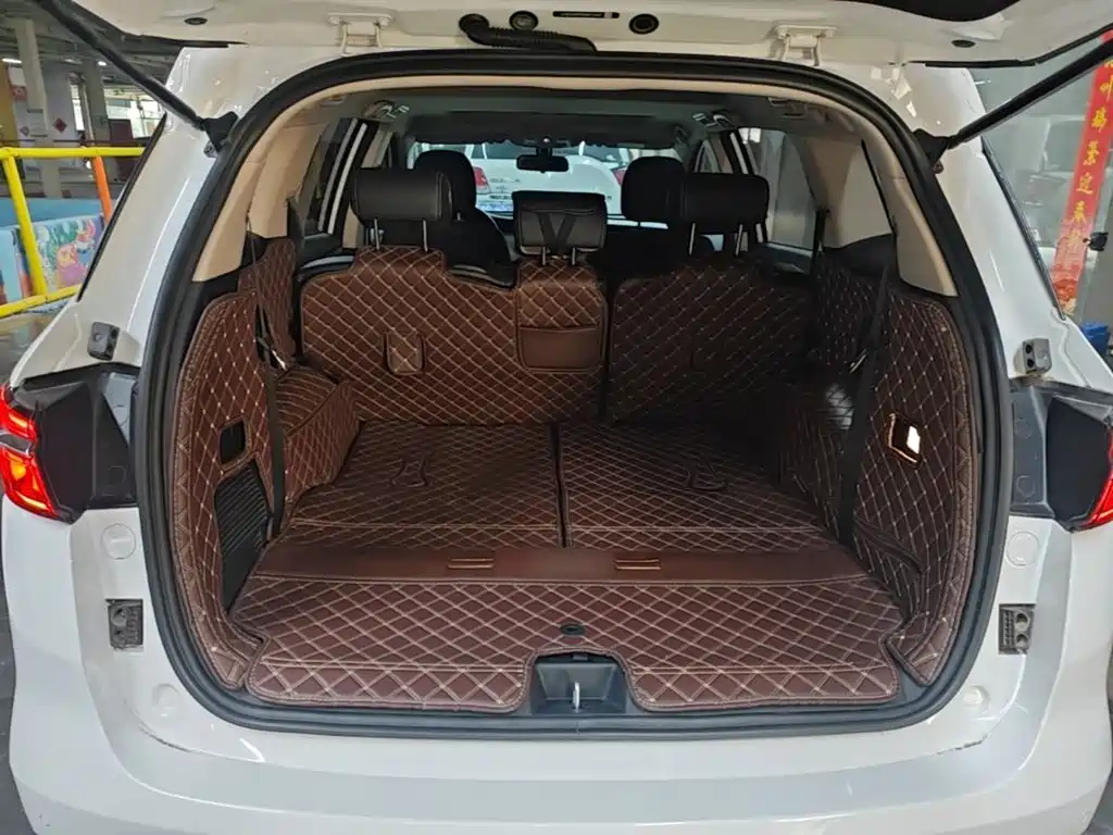 BYD MAX — миниатюра 19