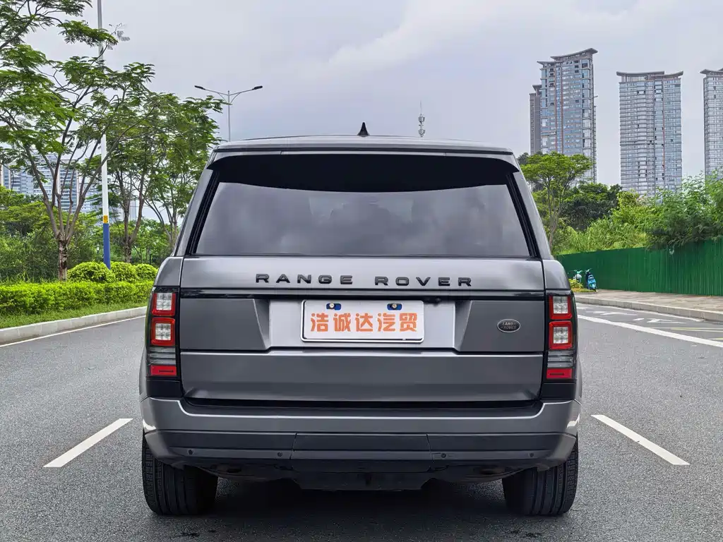 Land Rover Range Rover — миниатюра 18