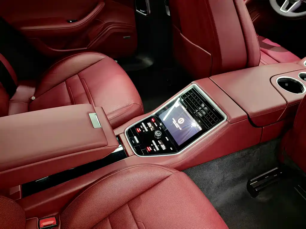 PORSCHE PANAMERA NEW ENERGY