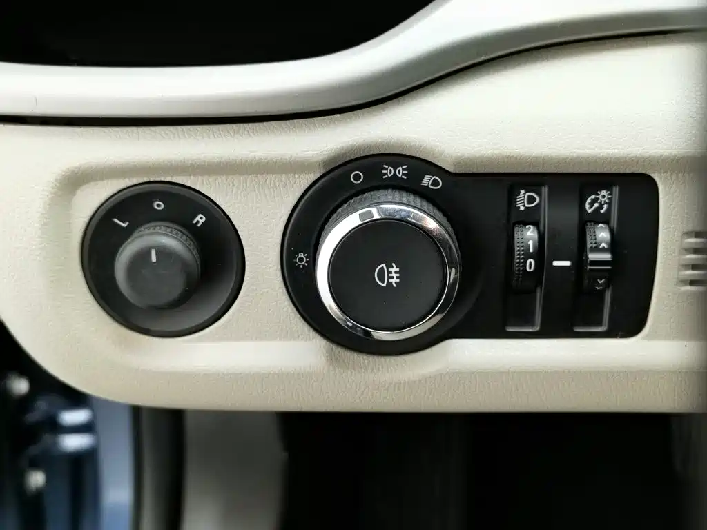 Buick Excelle — миниатюра 21
