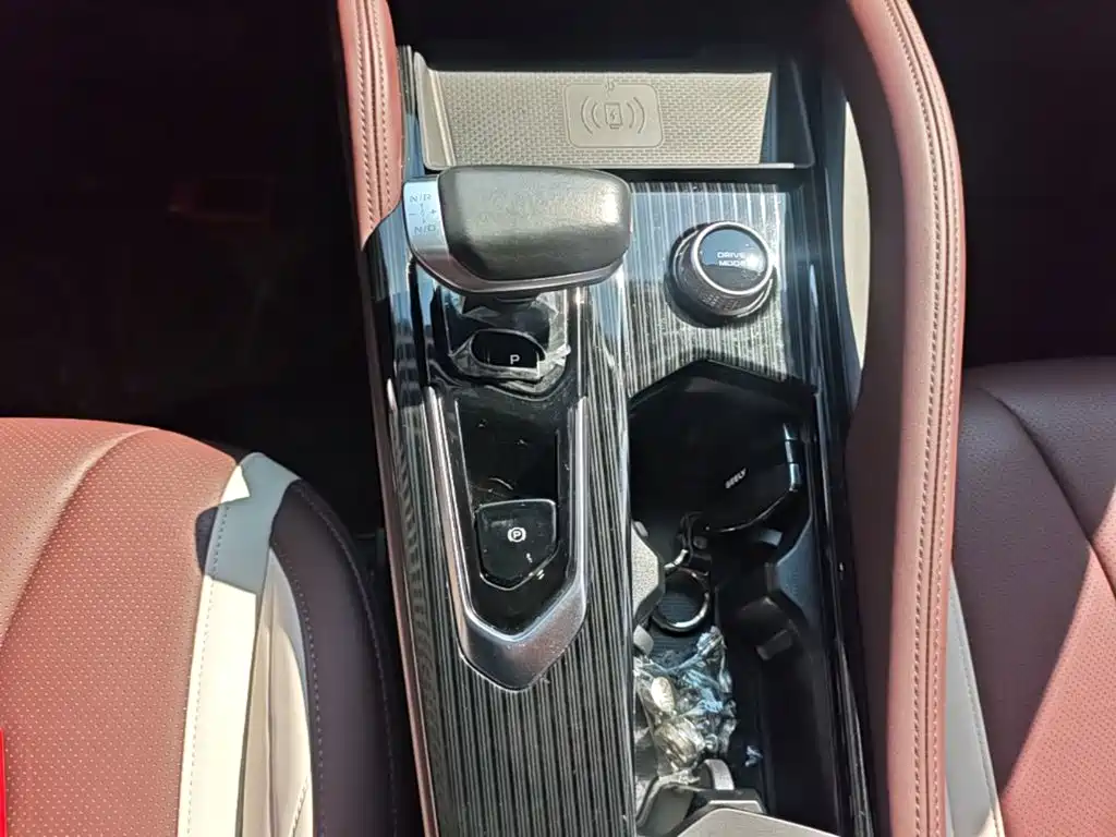 Geely Xingyue L — миниатюра 14