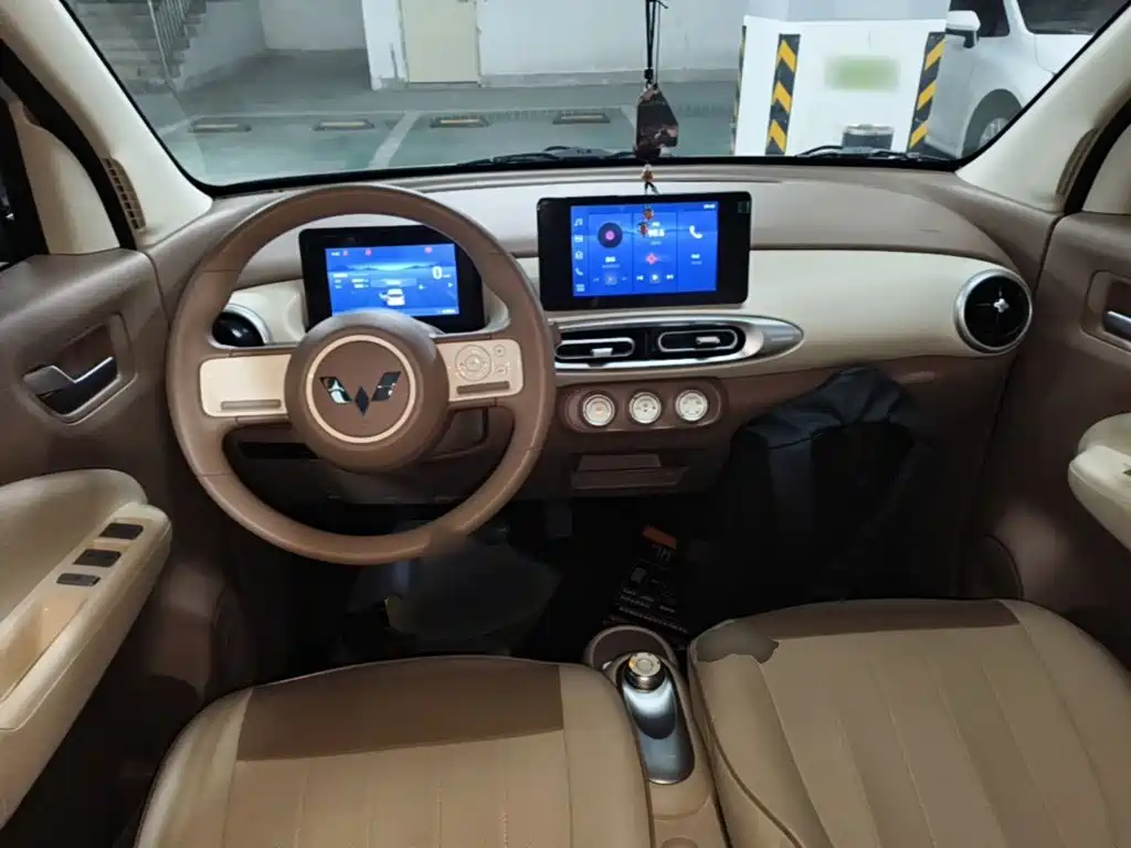 Wuling MINIEV — миниатюра 10