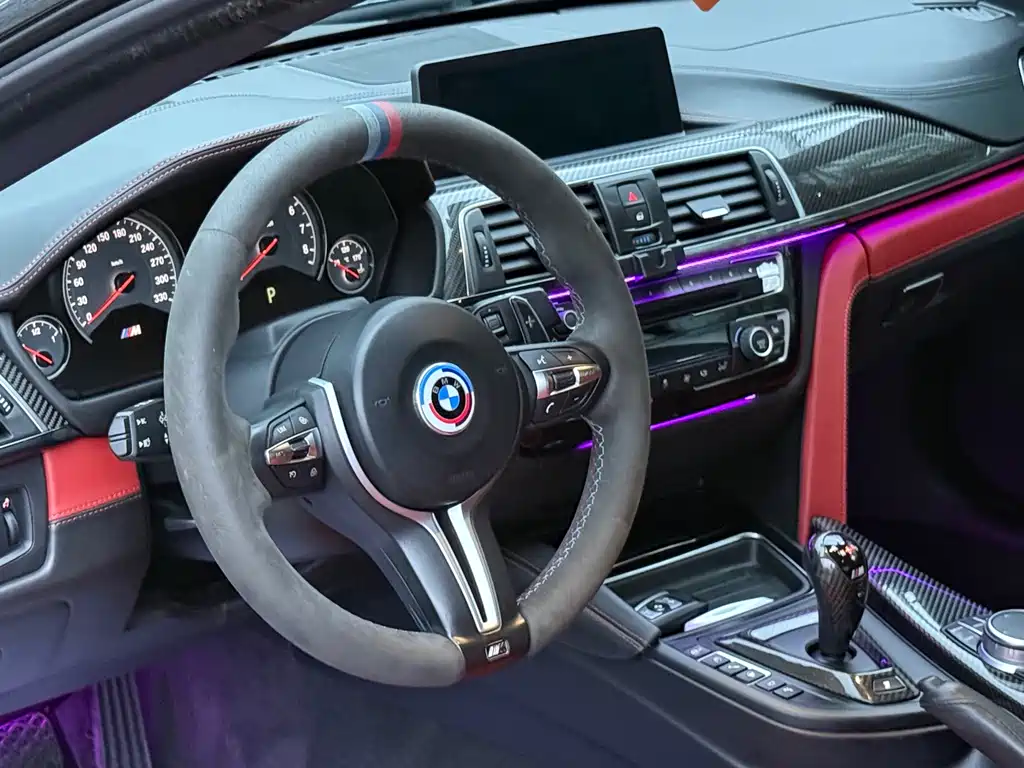 BMW M4 - фото 11