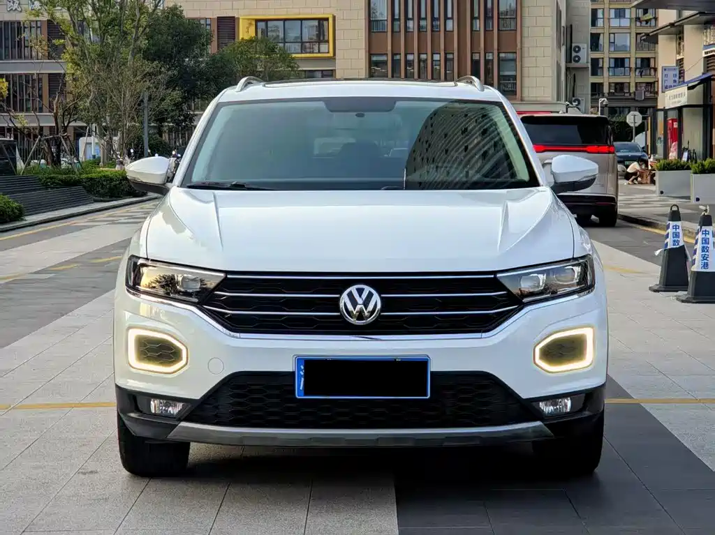 Volkswagen T-Roc — миниатюра 2