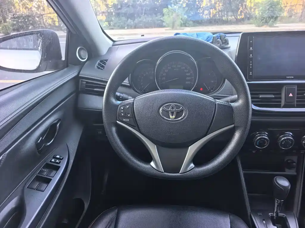 Toyota Vios — миниатюра 10