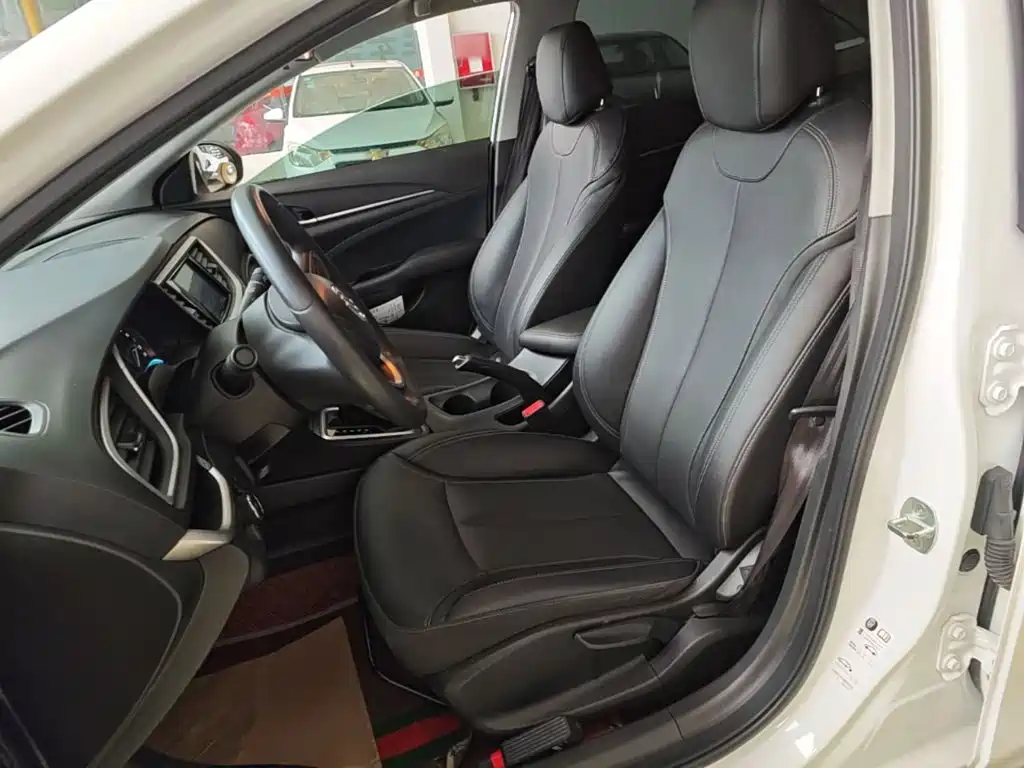 Buick Excelle — миниатюра 15