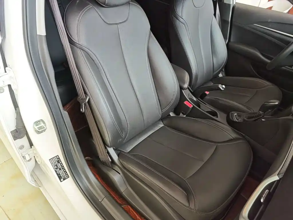 Buick Excelle — миниатюра 25