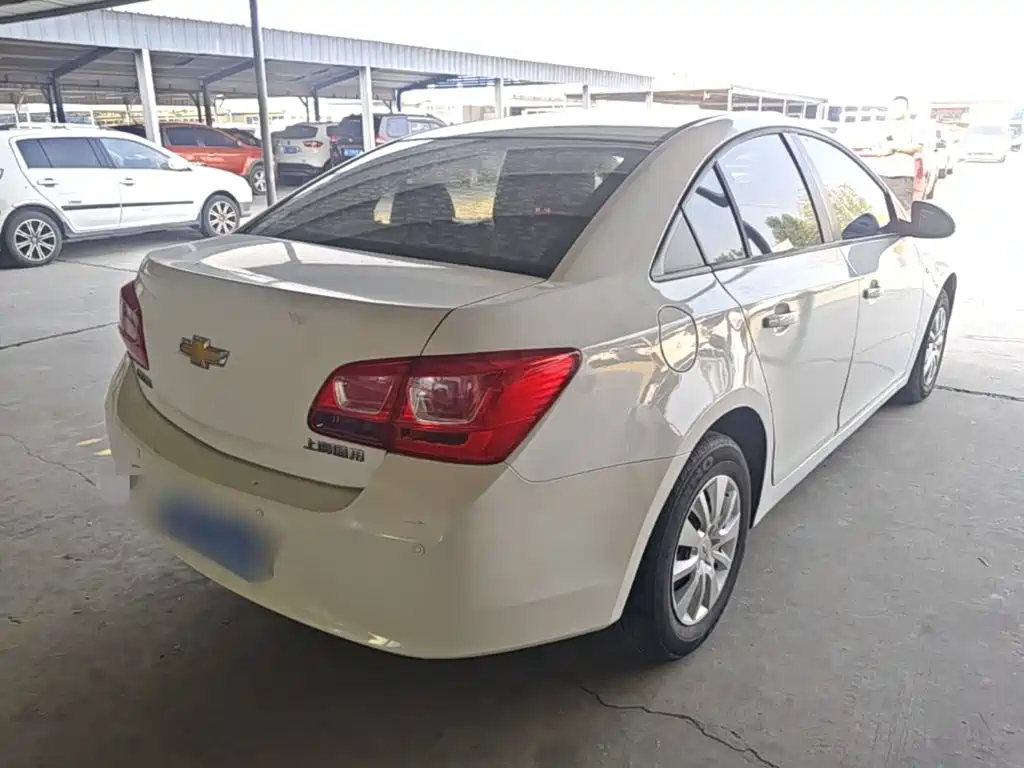 Chevrolet Cruze — миниатюра 7
