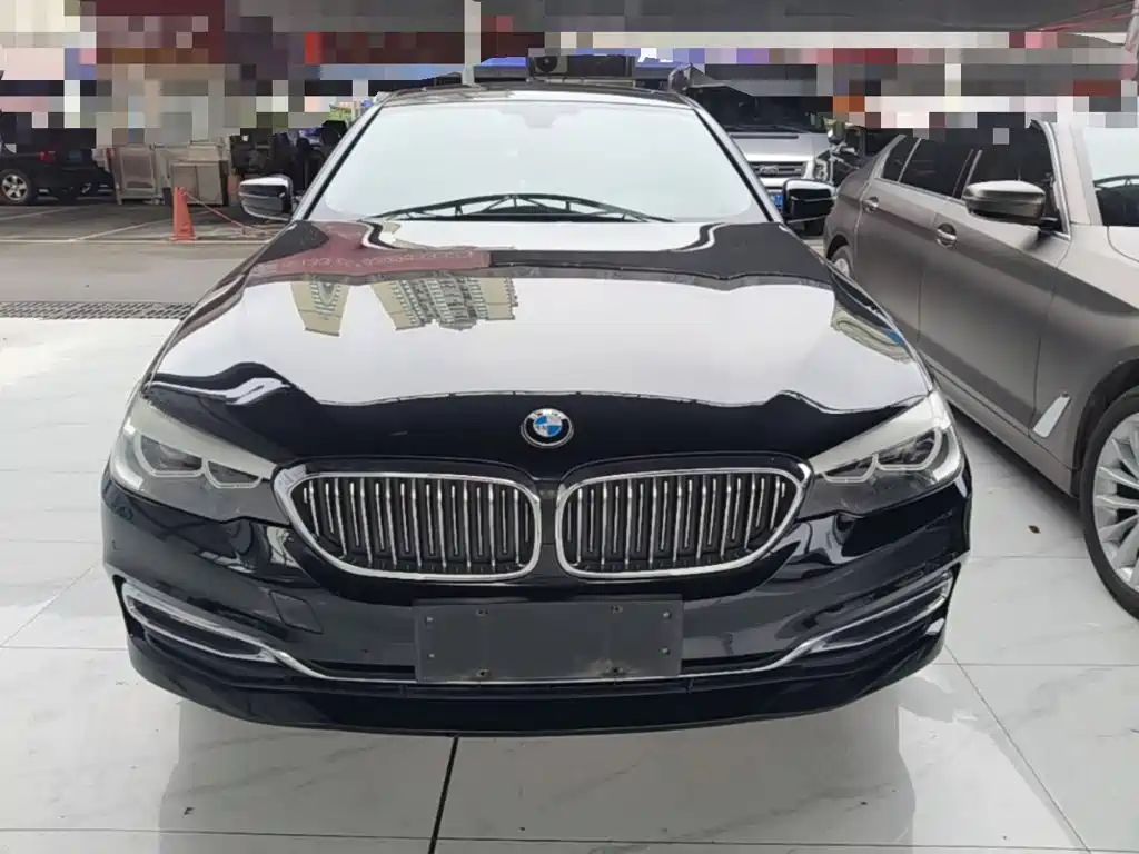 BMW 5 Series — миниатюра 3