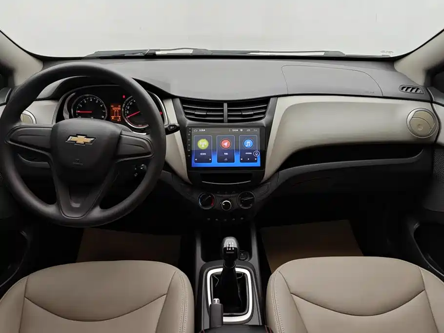 Chevrolet Sail — миниатюра 12