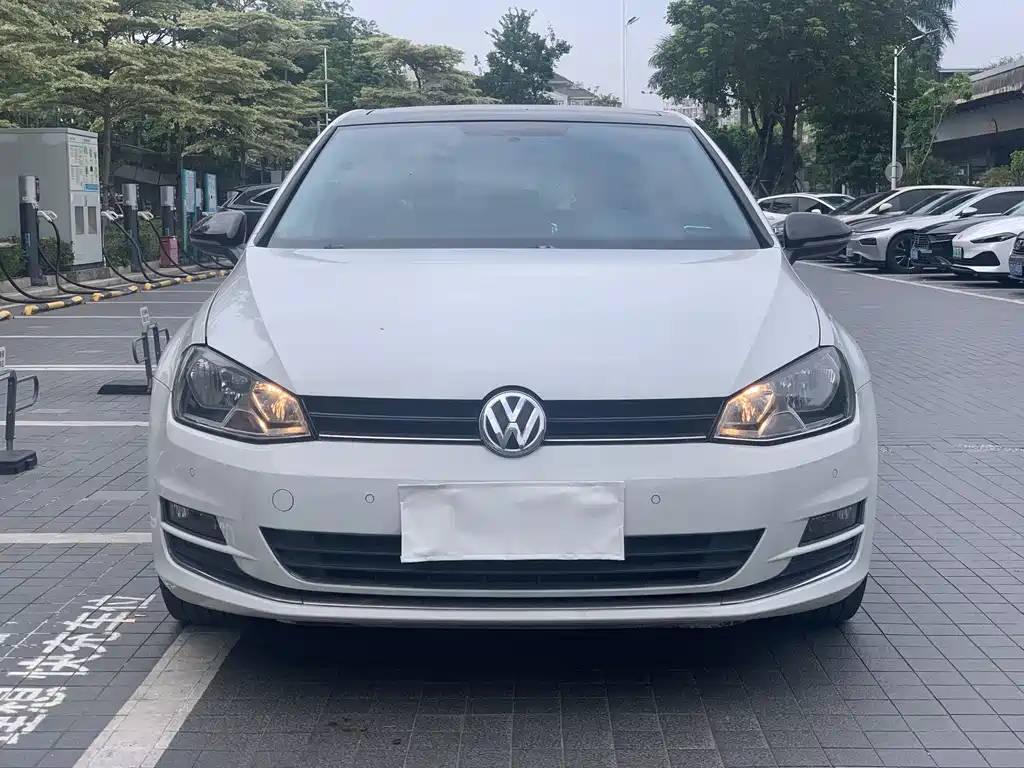 Volkswagen Golf 2016 230TSI AT Comfort