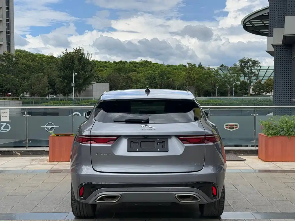 JAGUAR F PACE