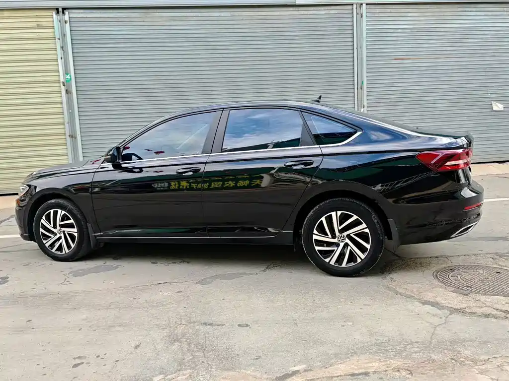 Volkswagen Lavida — миниатюра 6
