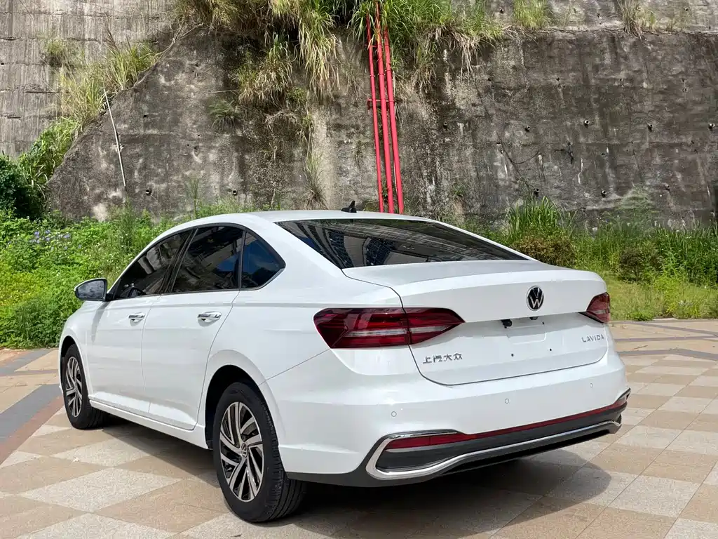 Volkswagen Lavida — миниатюра 12