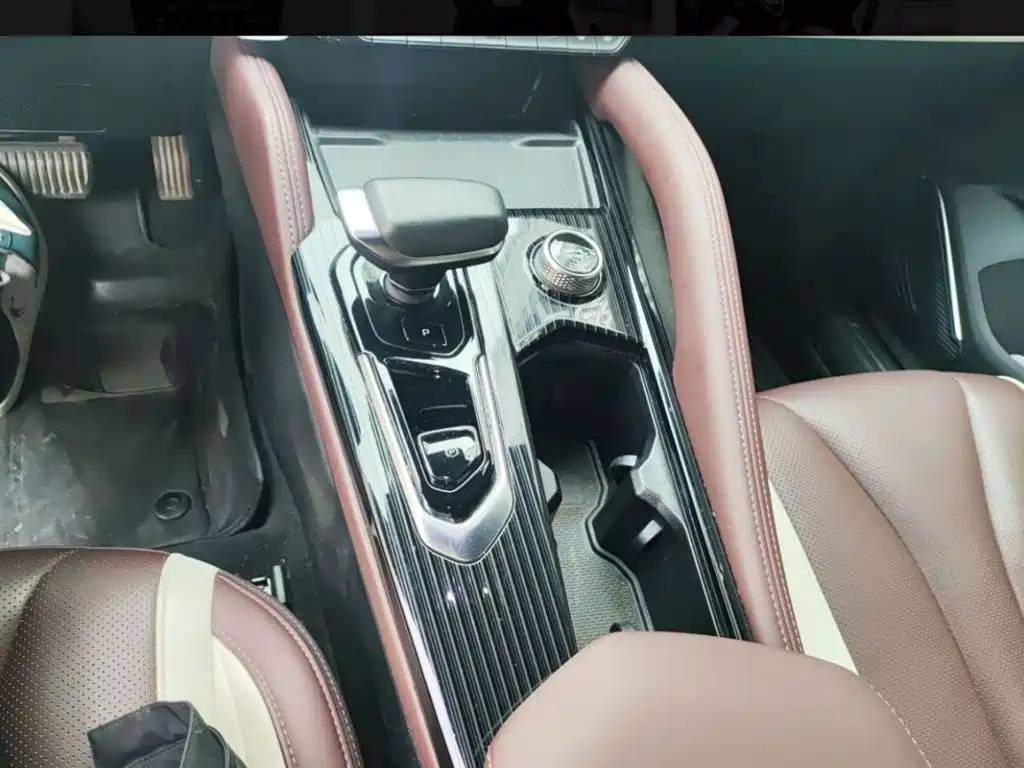 Geely Xingyue L — миниатюра 14