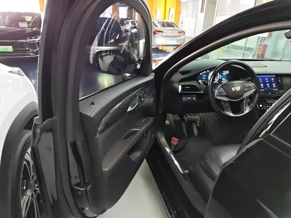Cadillac CT6 — миниатюра 16