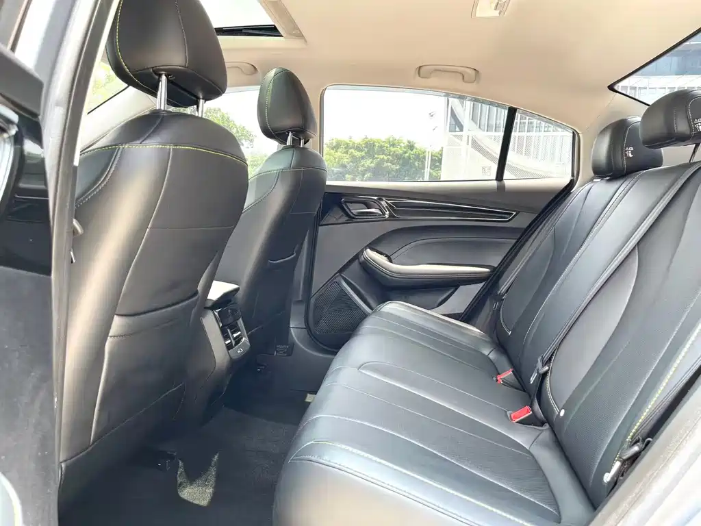 Roewe i5 2021 1.5L CVT