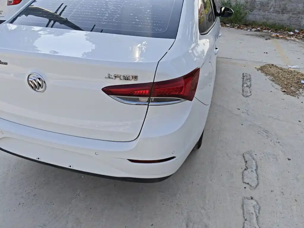 Buick Excelle — миниатюра 8