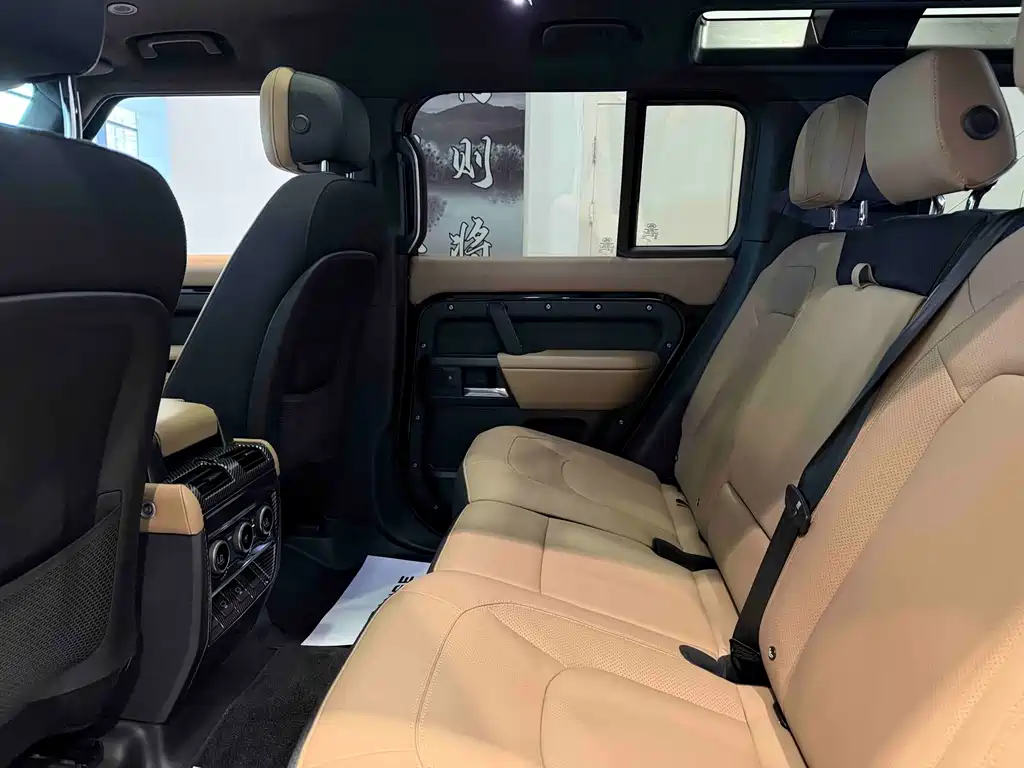 Land Rover Defender — миниатюра 16