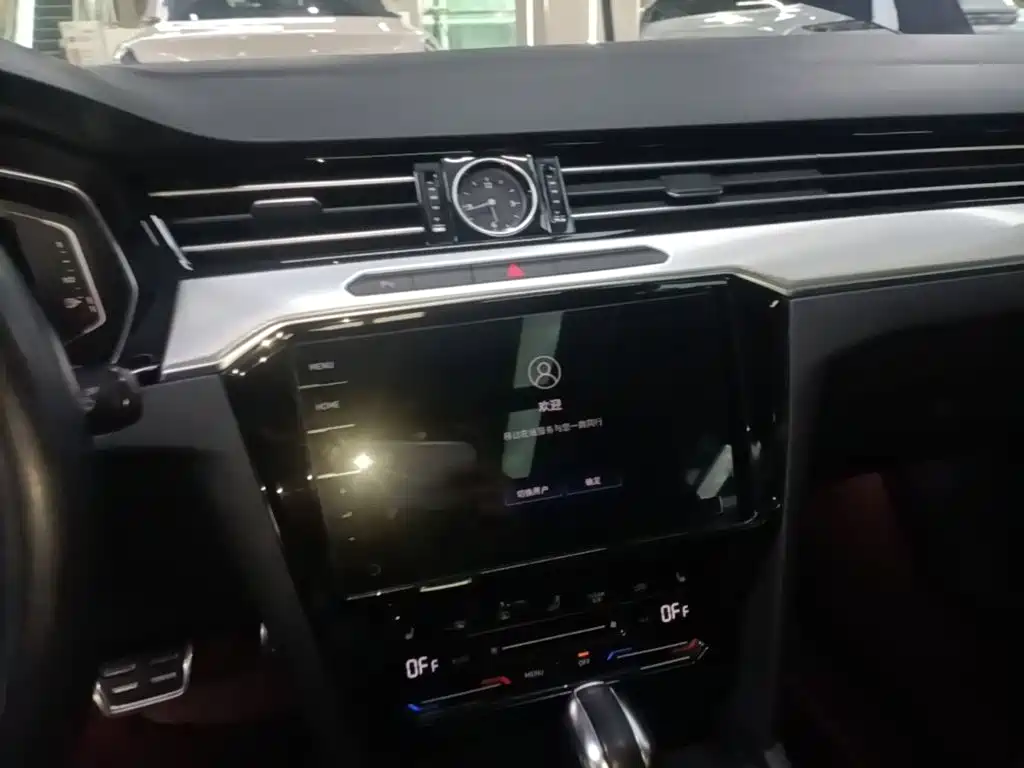 Volkswagen Magotan PHEV — миниатюра 13